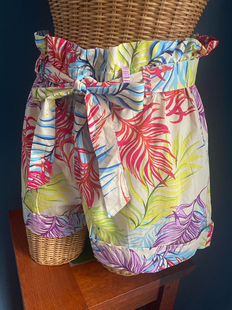New Look Paper Bag Shorts Cotton Tropical Multi Colored Print Size Medium — image 8 of 8